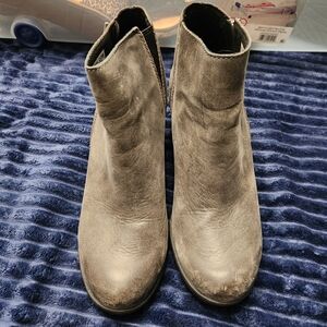 Sorel Women's Gray Ankle Boots